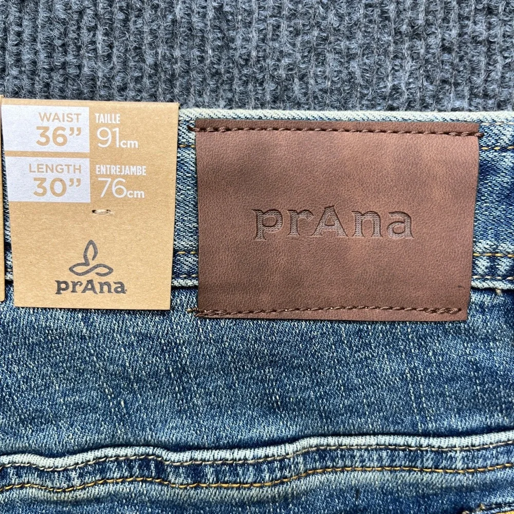 prAna Mens 36x30 Straight Leg Jeans NWT Medium Wash Blue Denim Outdoor Pants